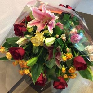 本日お届けした花束です。｜「かきえん」　（愛知県一宮市の花キューピット加盟店 花屋）のブログ